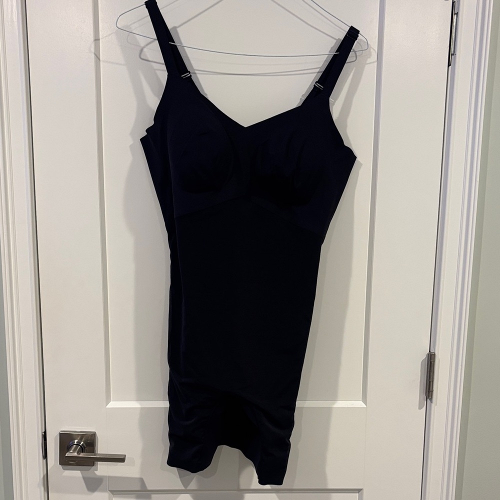 Honeylove Women’s Black Mid Thigh Bodysuit Shapewear 1X